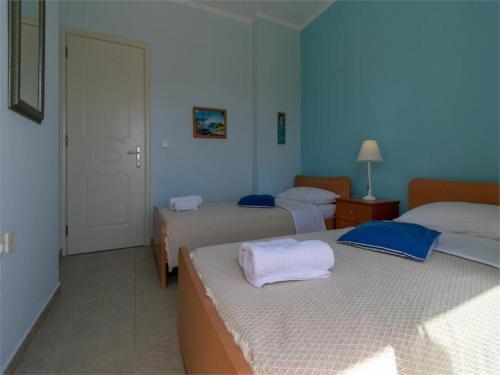 Corfu Beachfront Villa Barbati 1