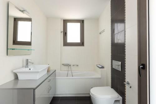 Anesis Villa, Spacious & Cozy!