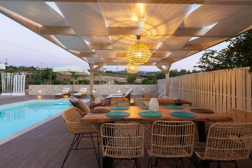 Anesis Villa, Spacious & Cozy!