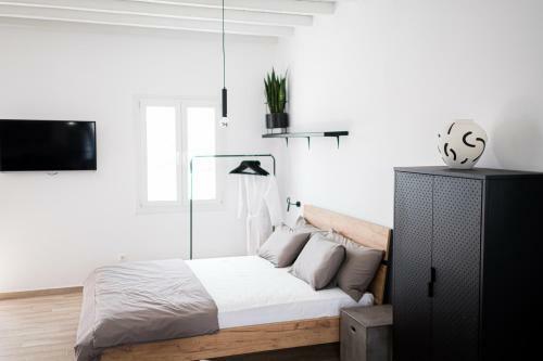 Silvair I By Silvernoses, Mykonos