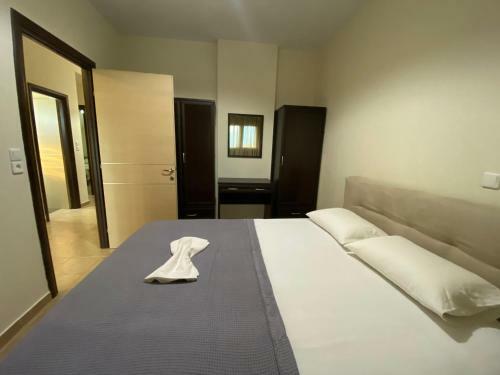 Evgenia & Zoe Apartments