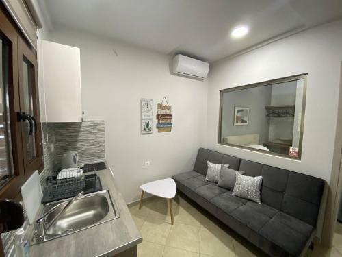 Evgenia & Zoe Apartments