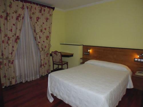 Hotel Cruceiro Do Monte