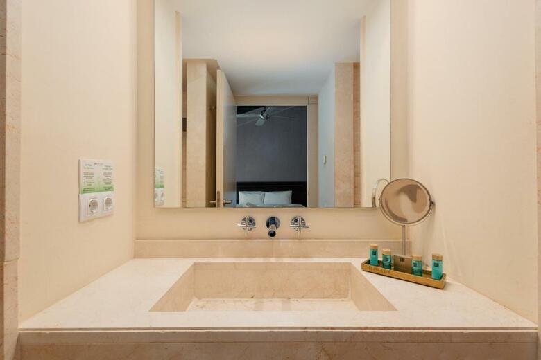 Hotel Shanti Som