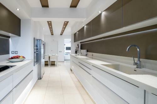 Villa Caldera Blue