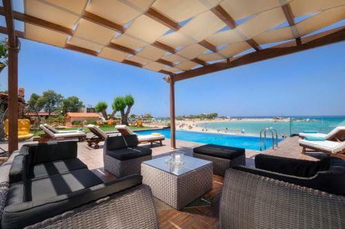 Villa Stavros Beachfront Homeleader