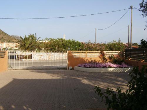 Sefleria House