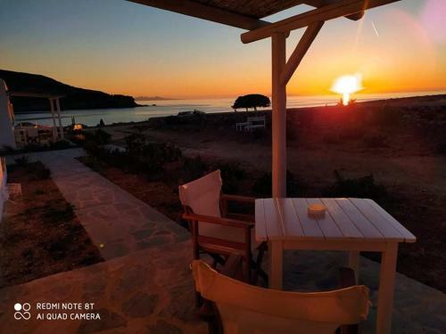 Hotel Sunset Studios & Rooms