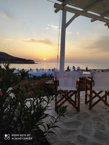 Hotel Sunset Studios & Rooms
