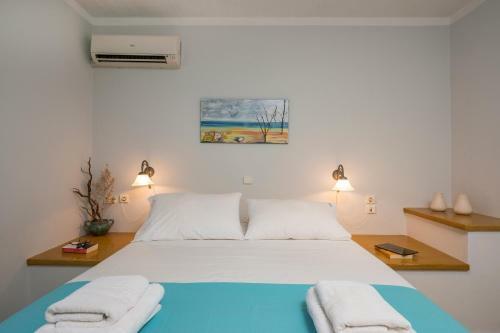 Kiani Seafront Apartments