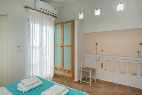 Kiani Seafront Apartments