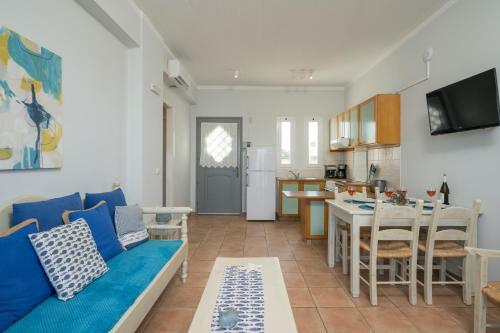 Kiani Seafront Apartments