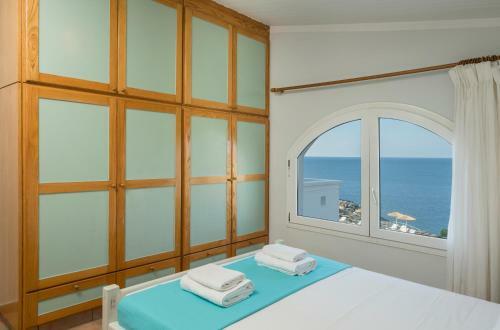 Kiani Seafront Apartments
