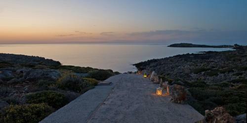 Kiani Seafront Apartments