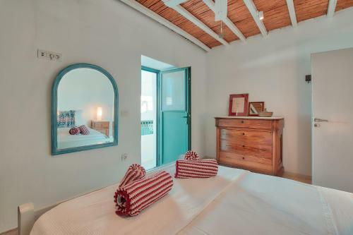 Kastro House