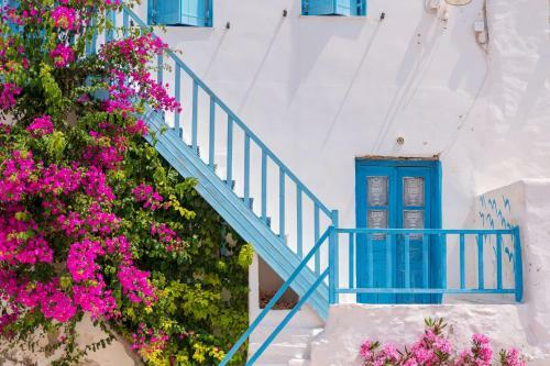 Kastro House