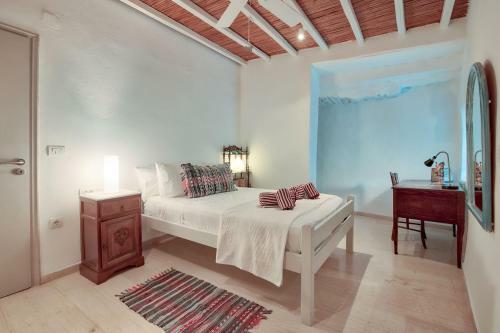 Kastro House