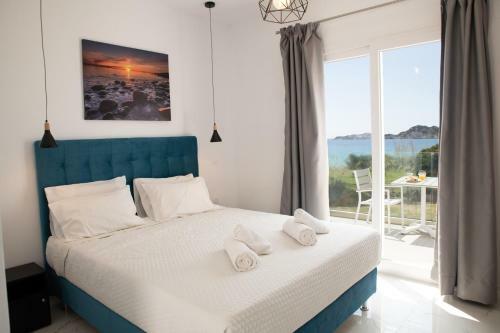 Diamond Arillas Luxury Apartments