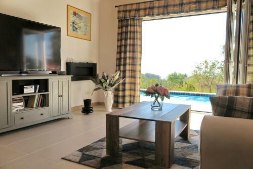 Arillas Hillside Villa 3 - Provence