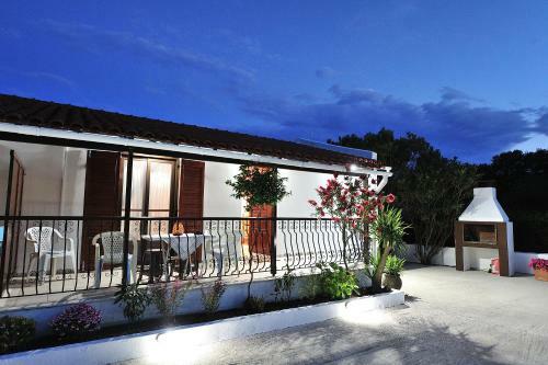 Anastazia Paradise