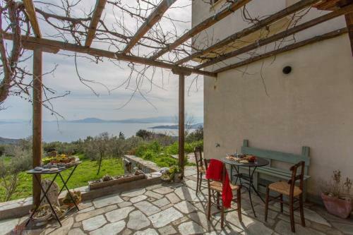 Artistic House: View - Pingpong - Billard