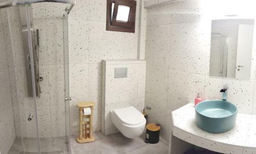 Pefkonas Apartments 100 M From The Beach