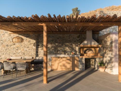 Villa Isla Beach House, A Timeless Retreat!