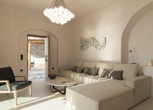 Villa Isla Beach House, A Timeless Retreat!