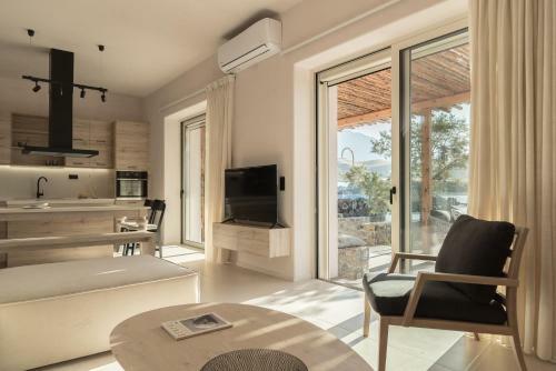 Villa Isla Beach House, A Timeless Retreat!