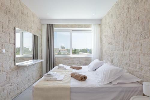 Mythos Villas With Heated Pool