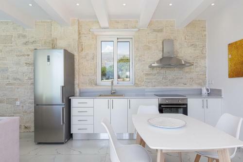 Mythos Villas With Heated Pool