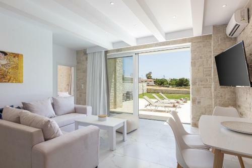 Mythos Villas With Heated Pool