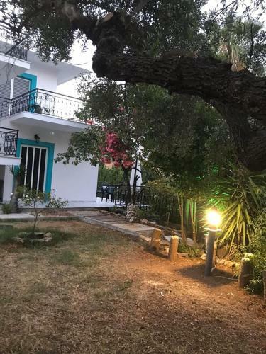 Kessaris Apartments