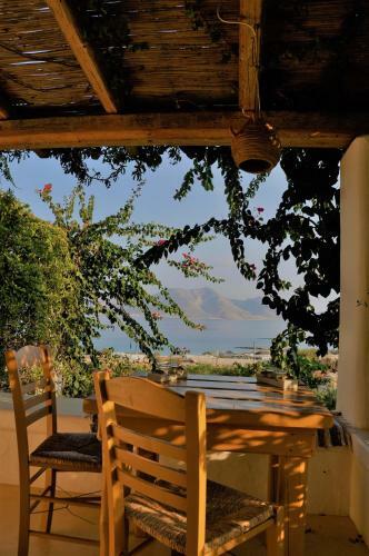 Pambelos Lodge
