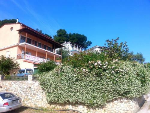 Tzaneria Apartments Skiathos