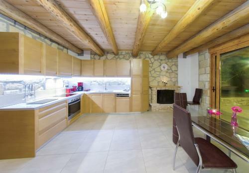 Villa Tireda With Private Swimming Pool