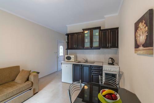 Niki Apartments