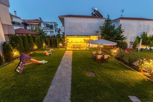 Niki Apartments