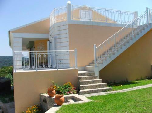 Rose Villa