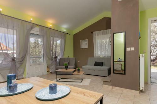 Olive & Mare Apartments