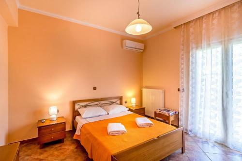 Villa Helen 200m From The Beach In Tersanas