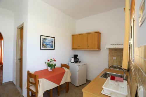 Aleka Apartment 3