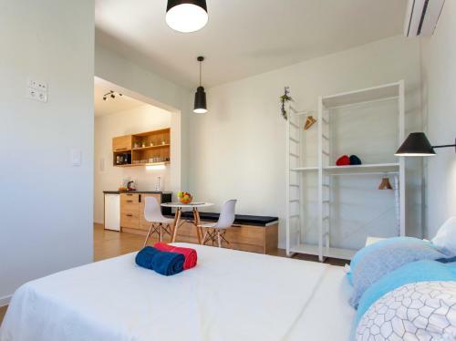 Ligia Waterfront Apartments