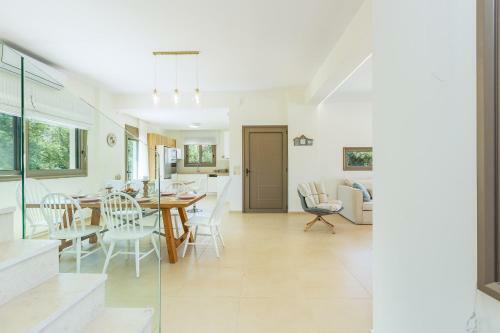 Villa Anemolia