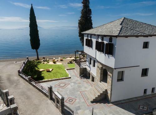 Mermaid Beachfront Villa