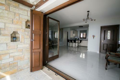 Mermaid Beachfront Villa