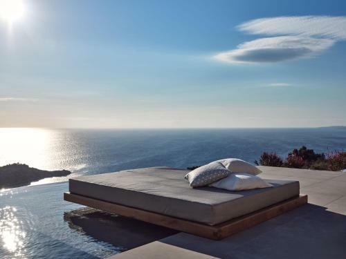 Etheria Luxury Villas & Suites