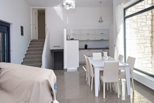 Evilia Luxury Villa