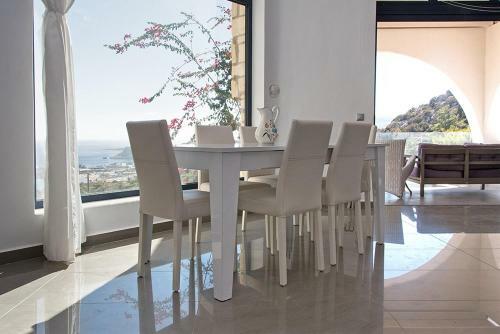 Evilia Luxury Villa