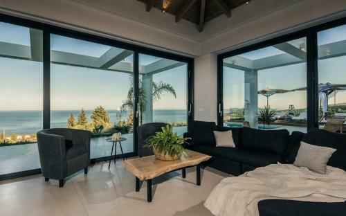 Horizon Luxury Villa